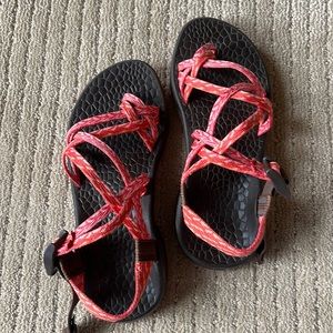 Womens Chaco size 7